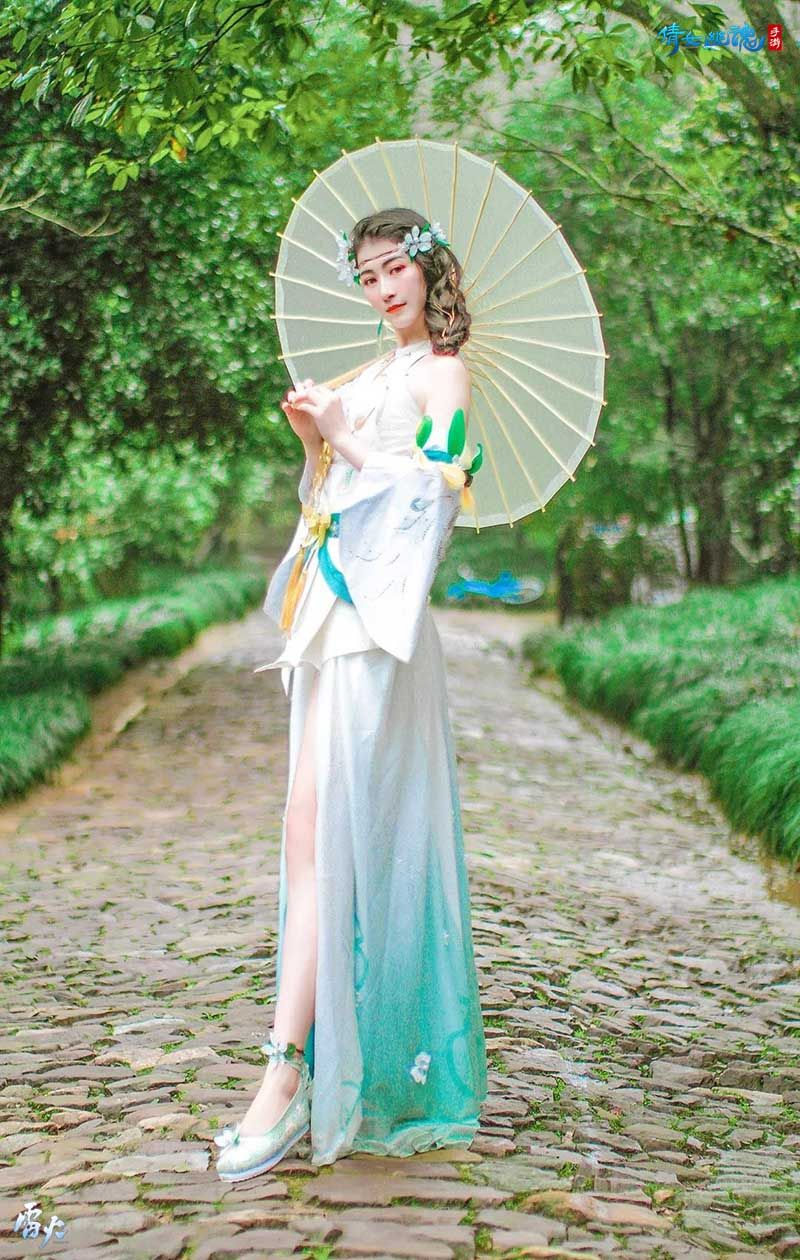 倩女幽魂手游春季主题时装上线,乘全新双人坐骑畅游!